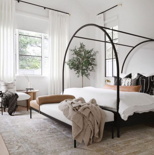 Tempat Tidur dengan Canopy Rajut